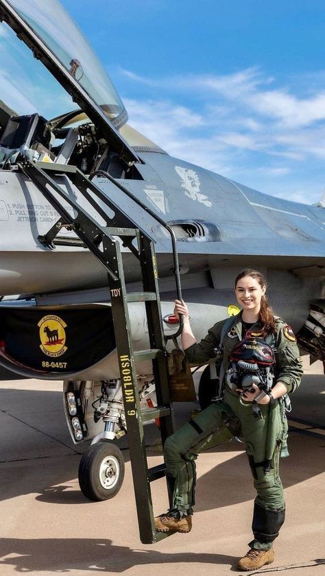 Women Aviation, Female Air Force, Egypt Army, Airforce Uniform, Female Air Force Pilot, Female Fighter Pilot, American Legion Riders, Woman Pilot, Women In Military Aesthetic