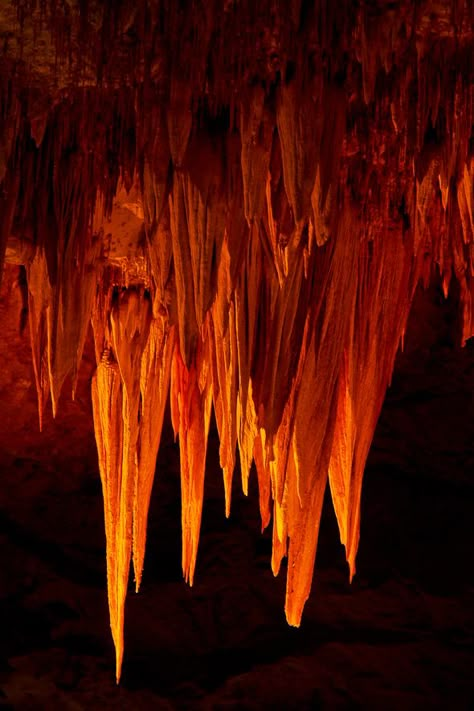 Cave With Stalactites, Stalagmites And Stalactites Art, Cave Stalagmite, Stalagmites And Stalactites, Caves And Caverns, Limestone Cave, Stalactites And Stalagmites, Limestone Caves, Carlsbad Caverns National Park