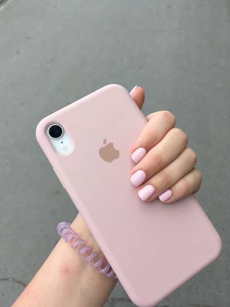 Iphone Xr Cases, Dream Phone, Phone Case Diy Paint, Retro Phone Case, Iphone Obsession, Silicone Iphone Cases, Iphone Cases Cute, Pretty Iphone Cases, Pretty Phone Cases