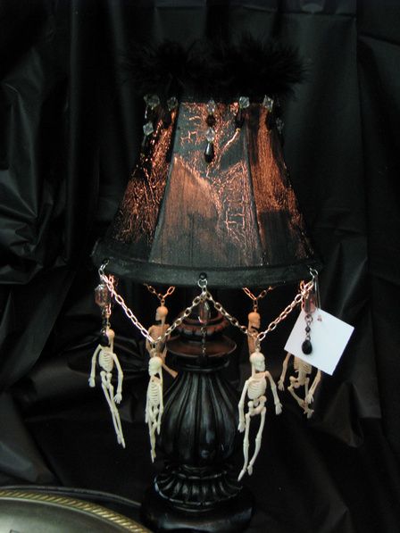 Gothic Crafts Diy, Scary Room Decor, Skeleton Garland, Thrifted Table, Witch Lamp, Skeleton Lamp, Gothic Lamp, Halloween Lamp, Halloween Lamps