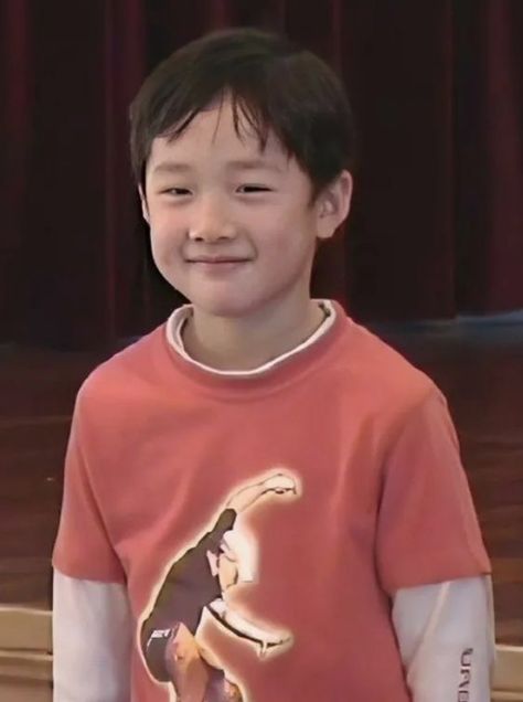 Bang Chan Baby Picture, Skz Bangchan, Baby Bangs, Chris Chan, Childhood Photos, Skz In Cute, Savage Kids, Organization Kids, Love My Husband