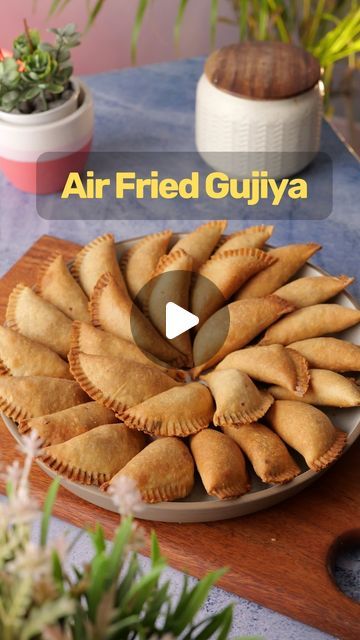 Sumit & Priyanka kapoor on Instagram: "Lets make this Holi festival little Guilt free with 
Air Fried Gujiya : Our traditional Gujiya recipe for modern day consumption, yes its air fried, you can still fry it or bake it as you like.
For those who dont mind adding sugar, please feel free to but before adding taste the mix first, as it might be perfect for your liking or you can add more Anjeer ( Fig) or dates 

If you like this simple and healthy Gujiya then drop a ❤️ in comment section and yes dont forget to like the post and save it too 

Recipe details: 

Ingredients -

For filling-
1. Mava / Khoya 400gm
2. ⁠desiccated coconut 1 cup
3. ⁠Dates deseeded and chopped 15-20
4. ⁠Anjeer 8-10
5. ⁠Kishmish/Raisins 1/2 cup
6. ⁠Chironji 1/4 cup
7. ⁠Pista coarsely grinded 1/2 cup
8. ⁠Almonds coarsel Gujiya Recipe, Yummy Bites, Desiccated Coconut, Recipes Snacks, Quick Recipes Snacks, Holi Festival, Recipe Details, Healthy Sweets, Guilt Free