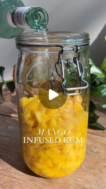 Mango Rum Drinks Recipes, Mango Tango Drink Cocktails, Spicy Mango Cocktail, Mango Infused Vodka, Frozen Mango Daiquiri, Mango Daiquiri, Mango Rum, Large Glass Jar, Daiquiri Recipe