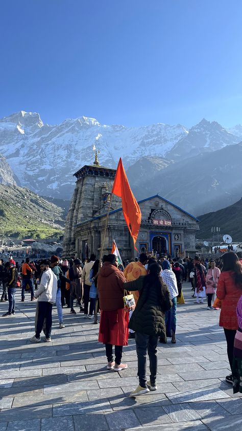 kedarnath temple wallpaper Kedarnath Asthetic Pic, Kedarnath Snapchat Story, Kedarnath Night View, Kedarnath Images, Kedarnath Pic, Kedarnath Snap, Kedarnath Aesthetic, Kedarnath Photo, Iit Roorkee