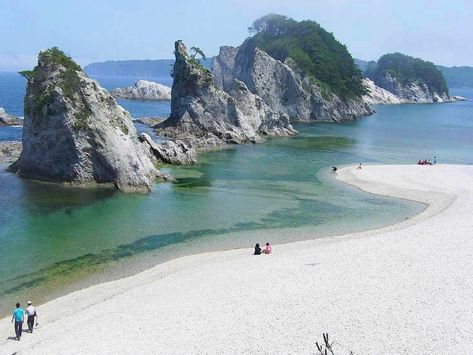 5 Vacations to Help Rebuild Japan’s Disaster Hit Tohoku Region - GaijinPot Japan Beach, Japan Landscape, Japan History, Scenic Beauty, Coastal Towns, Beach Town, Places Around The World, Nature Travel, Japan Travel