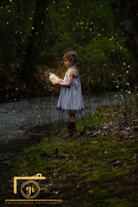 Firefly session. Greater Image Photography Firefly Photoshoot, Firefly Photography, Firefly Painting, Bone Dust, Magical Childhood, Catching Fireflies, Photography Mini Sessions, Chasing Fireflies, Time Stood Still