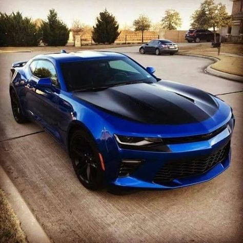 2018 Blue/Black Chevy Camaro Motor Mobil, Camaro Car, Lamborghini Veneno, Pagani Huayra, Chevrolet Camaro Ss, Cool Sports Cars, Jeep Wrangler Tj, Sepeda Motor, Best Luxury Cars