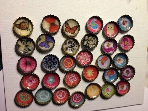 s save your bottle caps for these x crazy cool ideas, A steampunk magnet Burlap Canvas Art, Dollar Store Mirror, Diy Bottle Cap Crafts, Boho Mirrors, Vintage Kitchen Cabinets, Vintage Soda Bottles, Recycling Crafts, Retro Lampshade, Boho Mirror