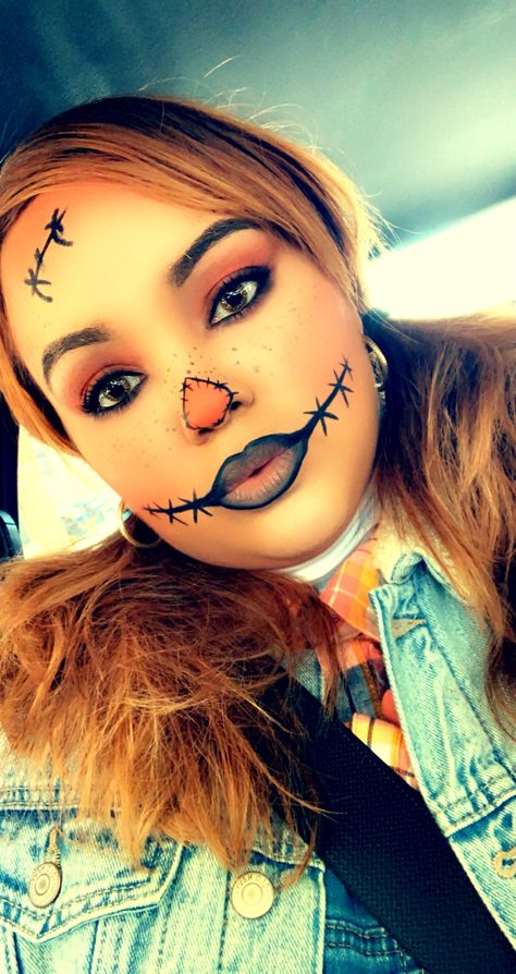 Easy Halloween Scarecrow Makeup, Diy Scarecrow Costume For Women Makeup, Women’s Diy Scarecrow Costume, Scarecrow Women’s Makeup, Diy Woman’s Scarecrow Costume, Diy Scarecrow Costume, Scarecrow Makeup, Diy Scarecrow, Scarecrow Costume