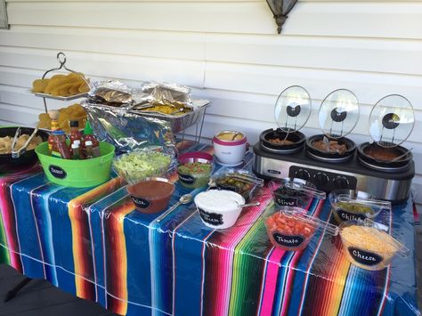 Mexican Taco Bar Birthday Party Nacho Bar, Walking Tacos Bar Set Up, Taco Bowl Bar, Taco Bar Outdoor Party, Diy Taco Bar Set Up, Taco Retirement Party, Outdoor Taco Bar, Taco Bar Set Up Ideas Wedding, Walking Taco Bar Set Up Ideas