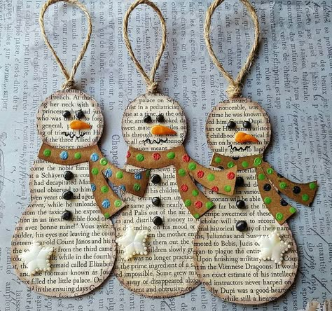 Book Page Ornaments, Christmas Diy Kids, Old Book Crafts, Old Book Pages, Snowman Crafts, Christmas Ornaments Homemade, Christmas Ornament Crafts, Old Book, Ornament Crafts