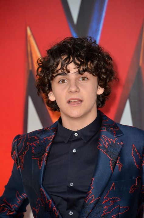 Teenage Actors, Handsome Teenage, Jack Dylan Grazer, Girls Tv Series, Chinese Theatre, Hottest Male Celebrities, Mtv Movie Awards, Kids Choice Award, Ensemble Cast