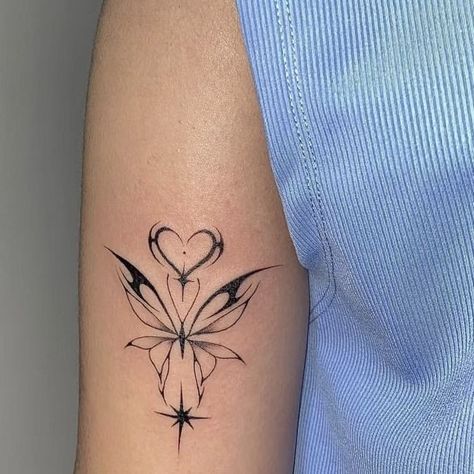 Couple Tattoo Simple, Women Spine Tattoo, Tattoo Women Butterfly, Flower Tattoo Spine, Butterfly Tattoo Back, Tattoo Ideas Couple, Woman Tattoo Ideas, Tattoo Ideas Men, Tattoo Spine