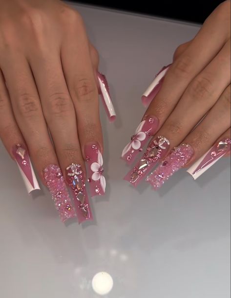 Pink Rhinestone Acrylic Nails, Pink Jewel Nails, Pink Nails With Gems, Pink Bling Acrylic Nails, Pink Bling Nails, Graduation Nails, Long Acrylic, Unique Acrylic Nails, Uñas Acrilicas