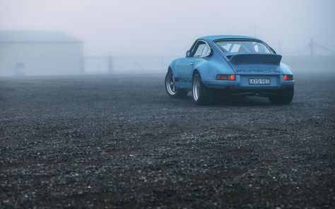 Download Wallpaper 1680x1050 Porsche, Carrera, Rear view 1680x1050 HD Background 1680x1050 Hd Wallpaper, Porsche Wallpaper, Porsche Club, Coilover Suspension, View Wallpaper, Car Restoration, Porsche Carrera, Fuel Cell, Car Features