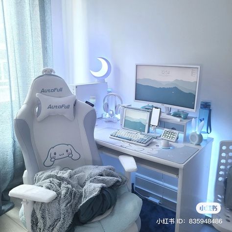 White Setup, Gamer Setup, Gamer Room Decor, Video Game Room Design, Bedroom Setup, Office Room Decor, Gaming Room Setup, Gamer Room, Pretty Room