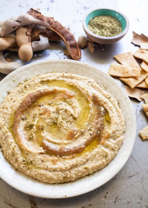 Tamarind & Za'atar Hummus http://thenoshery.com/tamarind-zaatar-hummus/?utm_campaign=coschedule&utm_source=pinterest&utm_medium=The%20Noshery&utm_content=Tamarind%20and%20Za%27atar%20Hummus Apple Cider Pork, Pesto Hummus, Hummus Recipes, Turkey Glaze, Spiced Apple Cider, Za Atar, Hummus Recipe, Fun Easy Recipes, Tamarindo