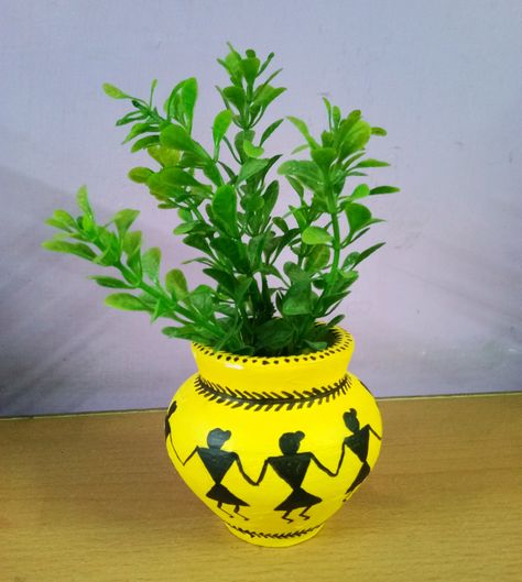 Worli Painting, Warli Art, Flower Pot Art, Pot Painting, Flower Pot Design, Painted Pots Diy, Painted Plant Pots, Subscribe My Youtube Channel, Diy Glass Bottle Crafts