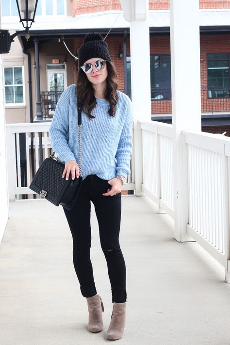 Blue Oversized Sweater & Chanel Powder Blue Sweater Outfit, Blue Sweater Outfit Women, Light Blue Sweater Outfit Winter, Blue Oversized Sweater Outfit, Oversized Blue Sweater For Fall, Blue Sweater Outfit Winter, Light Blue Knit Sweater Outfits, Cozy Blue Sweater For Fall, Sky Blue Sweater Outfit