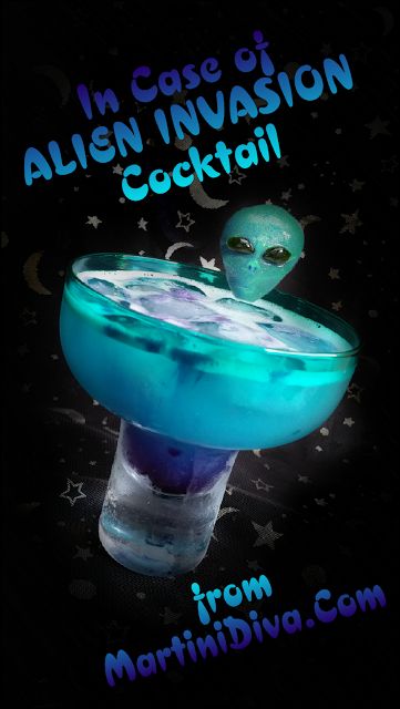 'Cuz ya just know those little buggers will invade on #Halloween. In Case of #ALIEN INVASION #Cocktail from MartiniDiva.com. Alien Alcoholic Drinks, Space Themed Alcoholic Drinks, Space Drinks Alcohol, Alien Themed Cocktails, Alien Drinks Alcohol, Alien Cocktails, Alien Desserts, Alien Recipes, Alien Drinks