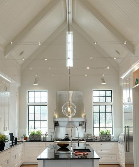 Vaulted Ceiling Ideas, Vaulted Ceiling Lighting, Pitched Ceiling, Exposed Ceilings, Ceiling Types, Types Of Ceilings, Open Ceiling, Roof Shapes, Classic Chandeliers