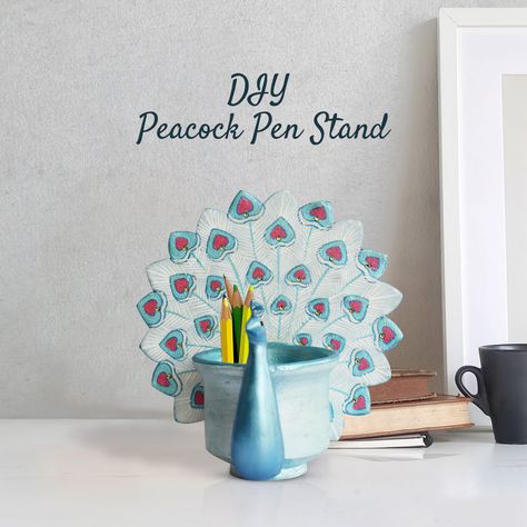 Wondering what to do with spare pots or kulhads lying in your house? Turn them into these beautiful Peacock Pen Stands! An easy clay modelling project, this Fevicryl Mouldit DIY is sure to stand out on your study table! Diy Pen Stand Aesthetic, Diy Pen Holder Ideas Aesthetic, Aesthetic Pen Stand, Pen Stand Diy Creative, Pen Stand Painting Ideas, Pen Stand Craft, Pen Stand Diy, Clay Crafts Easy, Peacock Pen