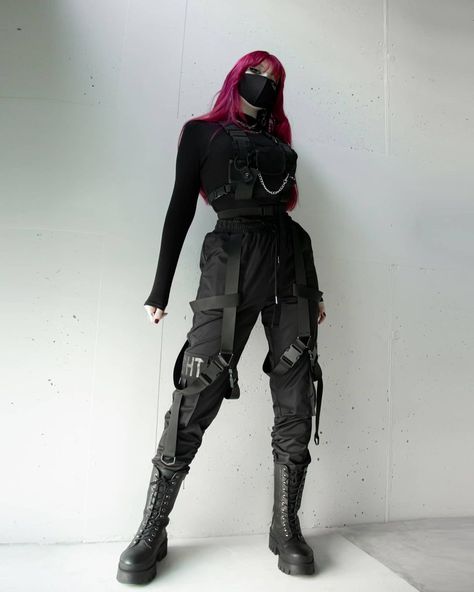 #techwearfashion
#scarlxrd
#techwearlooks
#techstyle
#techwearfits
#techfashion
#techwearstyle
#darkstyle
#darkfashion
#techwearsociety
#techweargeneral
#techwear
#darkwear
#blackwear Techno Wear Aesthetic, Cyberpunk Rave Outfit, Female Punk Outfits, Dark Techno Outfit, Cyberpunk Outfit Aesthetic, Cyberpunk Aesthetic Fashion, Tech Wear Women, Cyberpunk Outfit Women, Dark Techwear