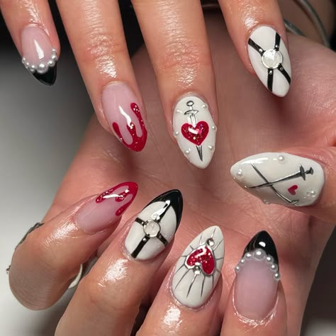 Red Gothic Nails, Gothic Nail Designs, Halloween Nails Ideas, Nails Pictures, Nail Designs Ideas, Halloween Acrylic Nails, Cute Halloween Nails, Punk Nails, Gothic Nails