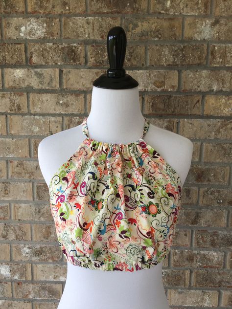 My Handmade 1960s/1970s Retro Style Triangle Top. Cream with boho floral pattern. Lightweight for summer. Can be worn as a bikini top cover-up. 60s Tops, Diy Clothes Design, Cross Top, Retro Accessories, Business Idea, Triangle Top, Knitting Tutorial, Boho Floral, Fashion Sewing