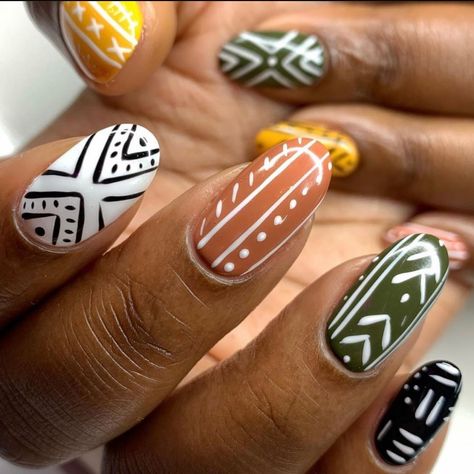 Indian Nail Art, Indian Nails, Henna Nails, Boho Nails, Nail Design Inspiration, Dope Nail Designs, Fabulous Nails, Beautiful Nail Art, Chic Nails