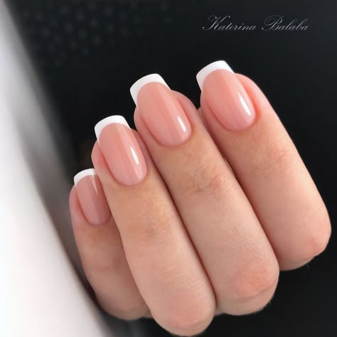 Square French Gel Nails, French Rounded Square Nails, French Square Oval Nails, French Tip Squoval Nails, Square Oval French Tip Nails, Classic French Nails Square, French Manicure Nails Design Classy, Square Round French Tip Nails, Rounded Square French Tip Nails