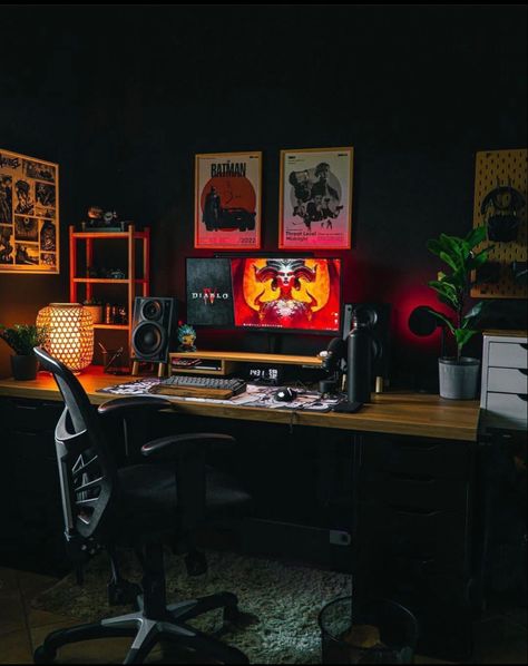 Studio Garage, Aesthetic Office, Threat Level Midnight, Desk Setups, Work Station, Work Place, Modern Home Office, Office Setup, Home Office Organization