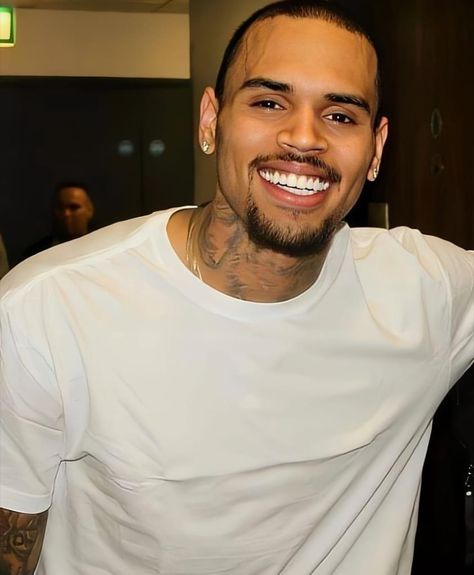 Brown Photoshoot, Chris Brown Photoshoot, Chris Brown And Rihanna, King Chris, Chris Brown Official, Chris Brown Wallpaper, Chris Brown X, Chris Brown Pictures, Chris B