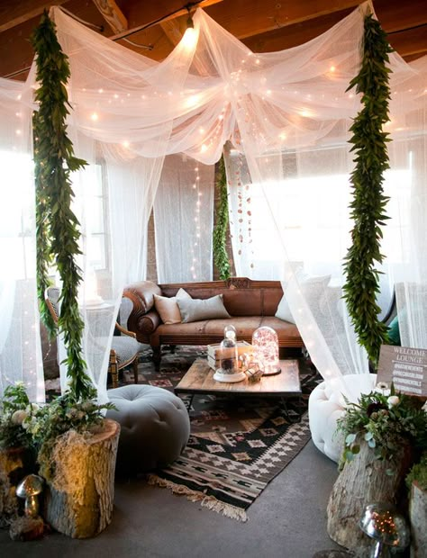 Gorgeous canapy lounge from the Tassels & Tastemakers party Boho Room, The Ceiling, My New Room, New Room, 인테리어 디자인, My Dream Home, Room Inspiration, Boho Decor, Decor Inspiration