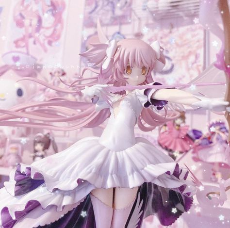 Pink Anime Figurines, Cute Figurine, Figure Anime, Kawaii Core, Puella Magi, Anime Figurines, Figure Poses, Kawaii Room, Puella Magi Madoka Magica