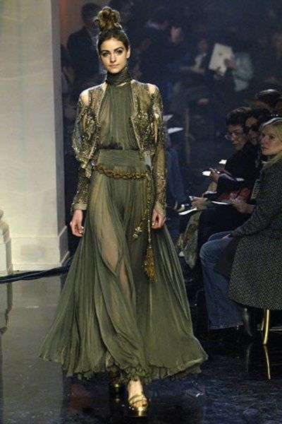 Paul Gaultier Spring, Haute Couture Paris, Green Cottage, Estilo Chic, Gorgeous Gowns, Paul Gaultier, Fantasy Fashion, Mode Vintage, Couture Collection