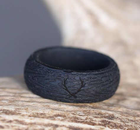 Black wood grained silicone wedding band. Hunting Wedding Rings, Marble Rings, Silicone Wedding Band, Deer Horn, Online Comics, Titanium Wedding Rings, Silicone Ring, Custom Wedding Rings, Silicone Rings