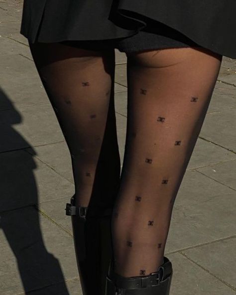 Jenny Humphrey, Body Motivation, New Rock, Black Stockings, Profile On Instagram, Body Inspiration, Aesthetic Aesthetic, Dream Body, Perfect Body