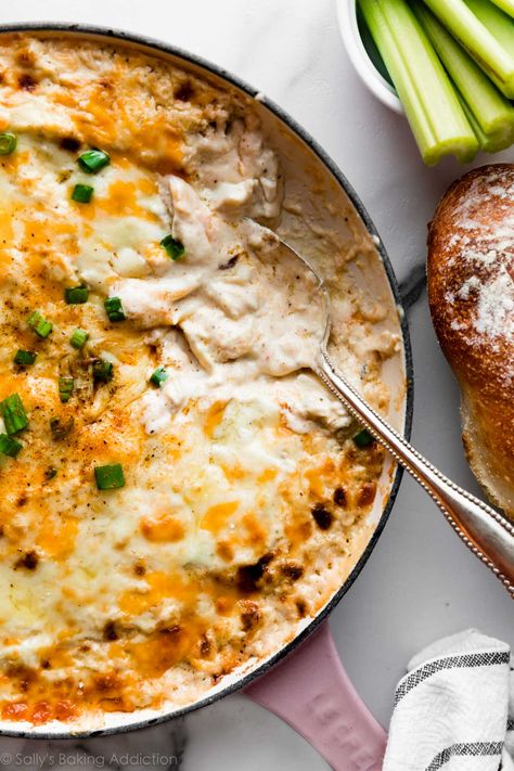 Natashas Kitchen Crab Dip, Hot Crab Dip Recipe Paula Deen, Best Maryland Crab Dip, Md Crab Dip, Crap Dip Recipe, Canned Crab Dip, Old Bay Crab Dip, Maryland Crab Dip Recipe, Veggie Appetizer