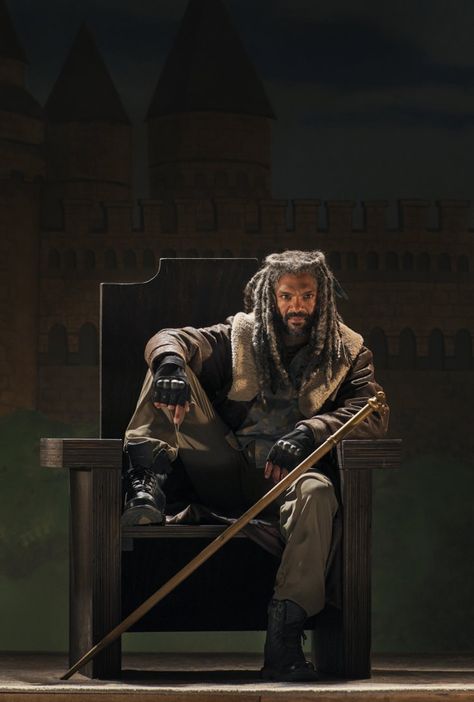 King Ezekiel, Walking Dead Quotes, Dead Pictures, Dead King, Talking To The Dead, The Walking Dead Tv, Andrew Lincoln, Fear The Walking Dead, Rick Grimes