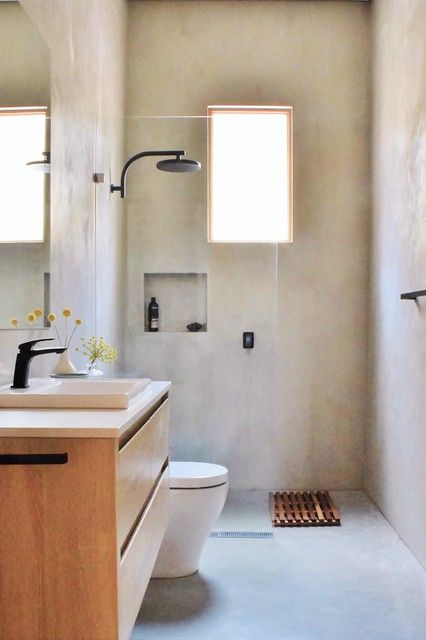 Polished Plaster Bathroom Renovation - Contemporary - Perth - by Daisyfish Design Studio | Houzz AU Plaster Bathroom, Tadelakt Bathroom, Drømme Bad, Minimalist Small Bathrooms, Small Shower Room, Warm Bathroom, Minimalist Bathroom Design, Polished Plaster, Small Bathroom Makeover