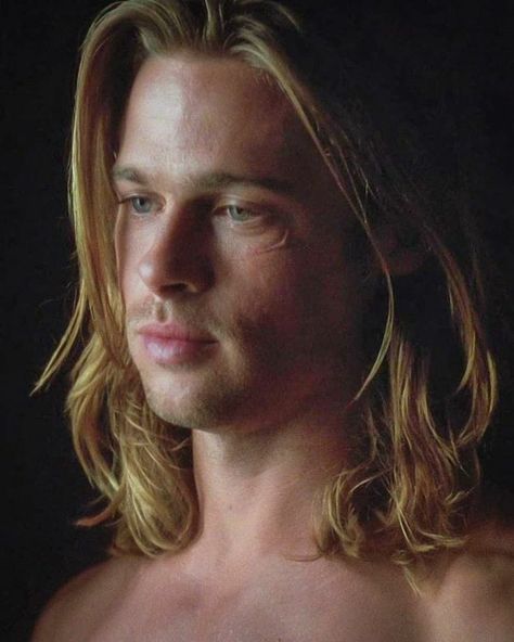 Brad Pitt’s Instagram photo: “😻 #BradPitt” Tristan Ludlow, Brad Pitt Long Hair, Brad Pitt Troy, Guy Aesthetic Outfits, Laura Thalassa, Brad Pitt Hair, Bradley Pitt, Legends Of The Fall, Tyler Durden