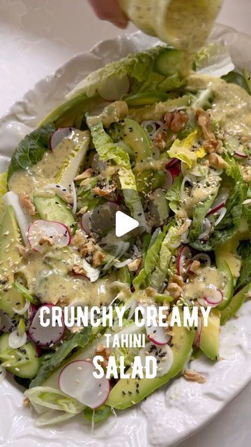 Tahini Salad, Gem Lettuce, Healthy Vegetable Recipes, Nigella Seeds, Salad Dishes, 4 Baby, Tahini Dressing, Lettuce Leaves, Mediterranean Dishes