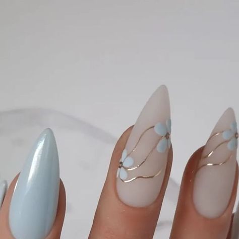 Almond Nails With Blue Design, Blue Wedding Guest Nails, Magnolia Nails, Blue Nail With Flower, Bridal Nails Blue, Something Blue Nails, Dusty Blue Nails With Design, White Nails Blue Flowers, Nude Nails With Blue Flowers