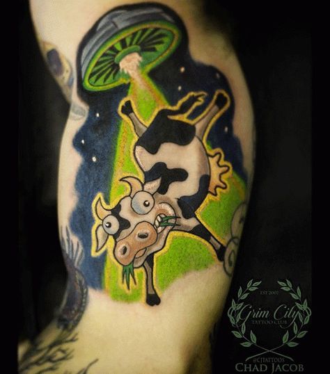 Aliens love abducting all of our cattle.Work done by Chad Jacob. #InkedMagazine #cow #tattoo #tattoos #inked #art New School Alien Tattoo, Alien Abducting Cow Tattoo, Alien Cow Tattoo, Cow Abduction Tattoo, New School Tattoo Designs Drawings, Psycadelic Tattoo Ideas, Extraterrestrial Tattoos, Alien Abduction Tattoo, Alien Tattoo Ideas