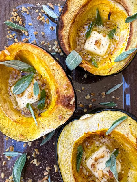 How to Cook Acorn Squash (With Maple Sage Butter) - Tastefully Grace Cook Acorn Squash, Squash In Oven, Breakfast Crunchwrap, Fall Appetizer, Roasted Acorn Squash, Acorn Squash Recipes, Sage Butter, Fudge Recipes Easy, Roasted Pecans