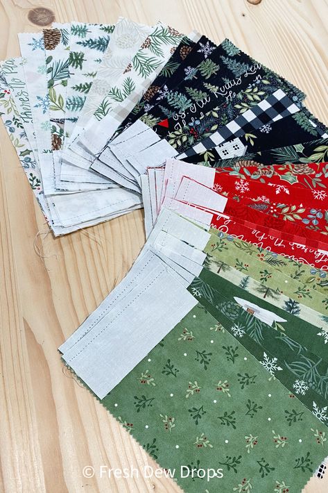 Fresh Dew Drops: Easily Done Quilt Leftovers Table Runner Quilted Table Runners Patterns Free Easy, Xmas Table Runners, Table Runner Quilt, Christmas Table Runner Pattern, Quilt Scraps, Quilted Table Runners Christmas, Christmas Quilting Projects, Table Runner Tutorial, Runner Pattern