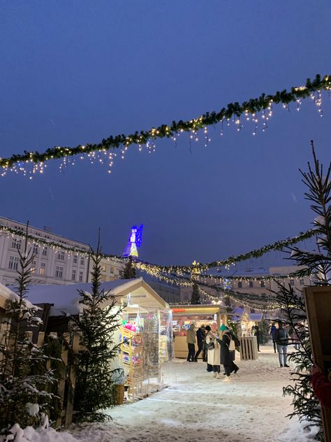 Krakow At Christmas, Krakow Poland Aesthetic, Cracow Aesthetic, Zakopane Winter, Krakow Winter, Krakow Christmas, Polska Aesthetic, Pretty Countries, Polish Core