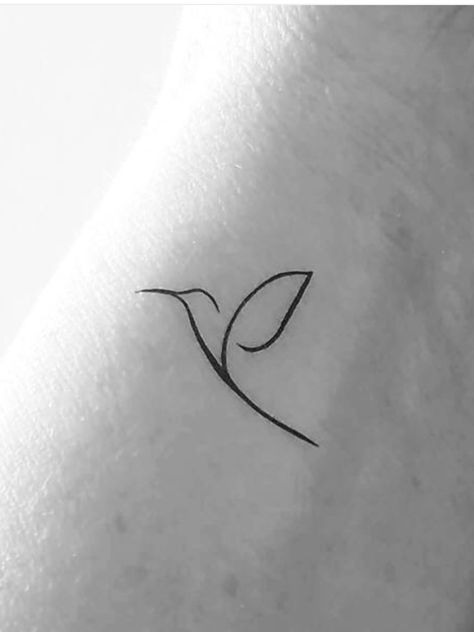 Simple Line Hummingbird Tattoo, Hummingbird Tattoo Minimalist, Small Hummingbird Tattoo Simple, P Letter Tattoo, Tiny Hummingbird Tattoo, Small Hummingbird Tattoo, One Line Tattoo, Ankle Tattoos For Women, Heart On Your Sleeve