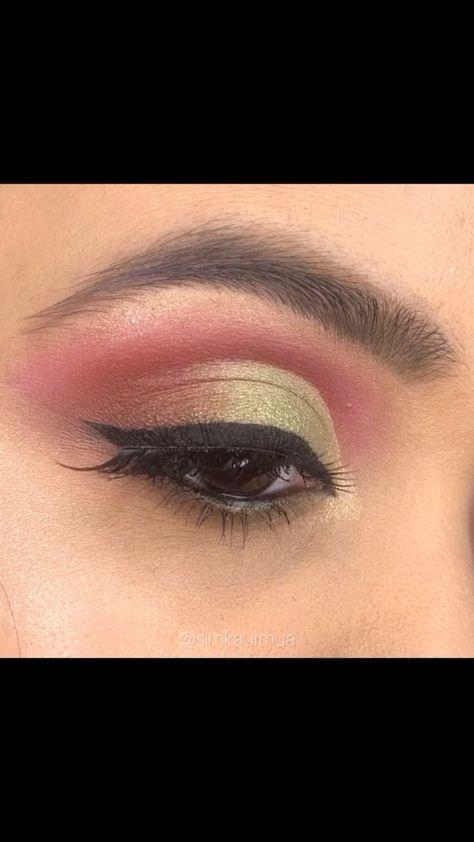 simkaurmua on Instagram: Soft eye glam with Pink and Green 💓💚 #softeyemakeup #makeup #eyemakeup #eyeliner #eyes #greeneyes #pinkeyeshadow #wingliner #softeyelook… Pink Green Makeup Looks, Green Pink Eye Makeup, Pink Green Eye Makeup, Green Pink Eyeshadow, Green And Pink Makeup Looks, Green And Pink Eye Makeup, Makeup For Green Outfit, Pink And Green Makeup Looks, Pink And Green Eyeshadow Looks